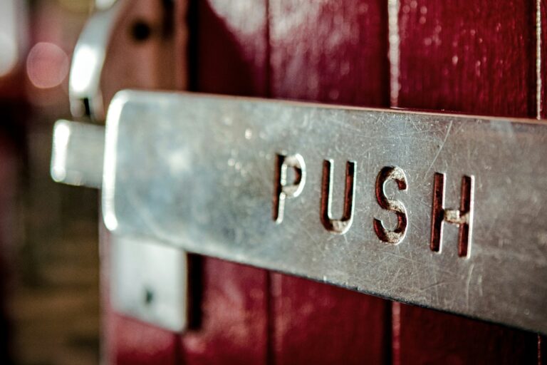 push sign on a door